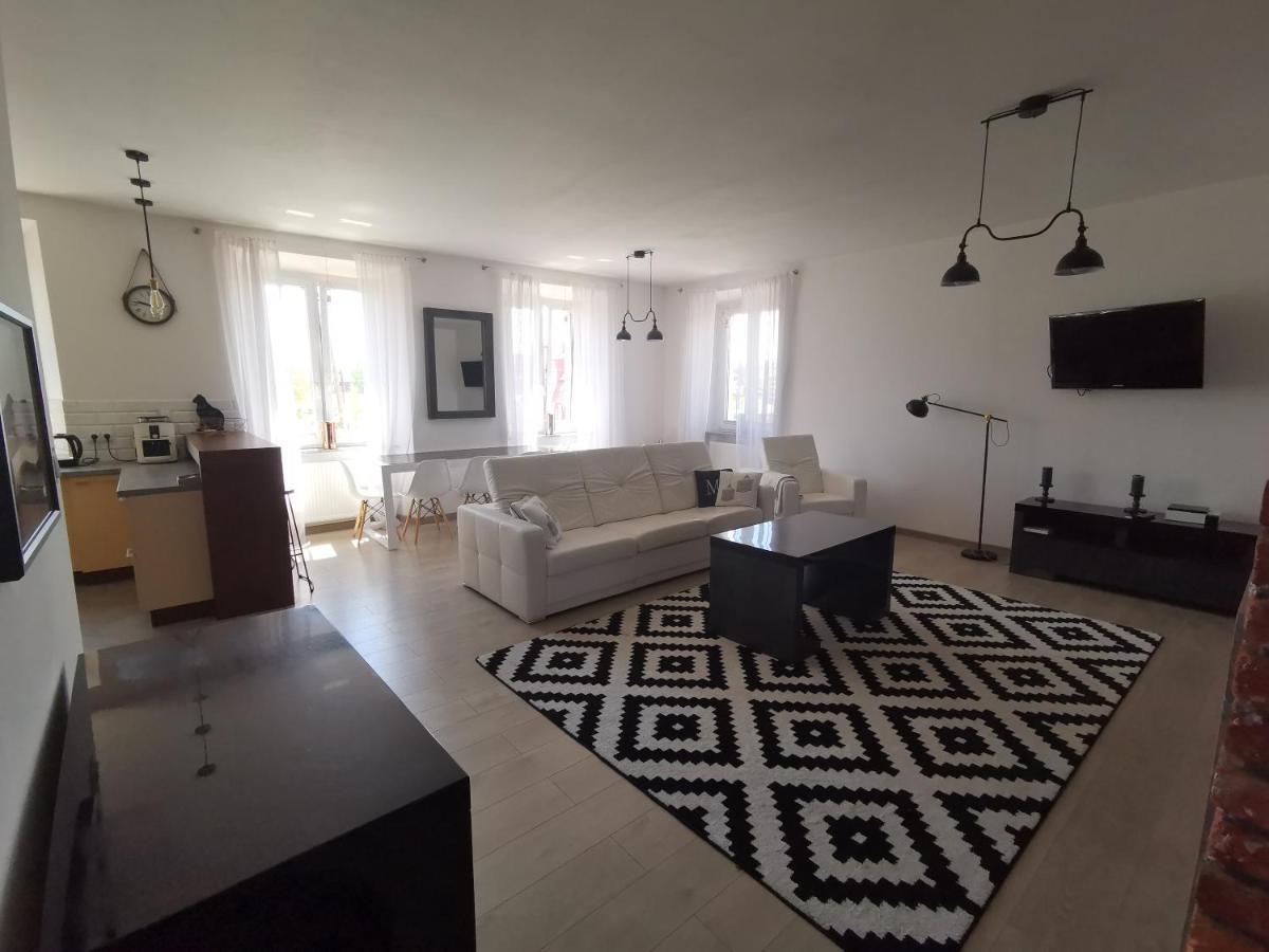 Apartament Mieszkanie Krzeszow Europejska Perla Baroku ภายนอก รูปภาพ